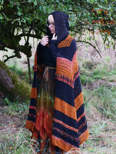 Hooded Cloak - Midnight Pumpkin