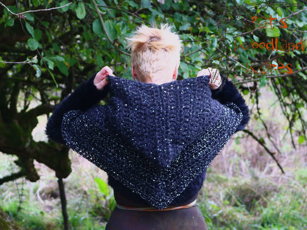 Hooded Capelet - Starry Night