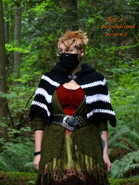 Hooded Capelet - Beetlejuice