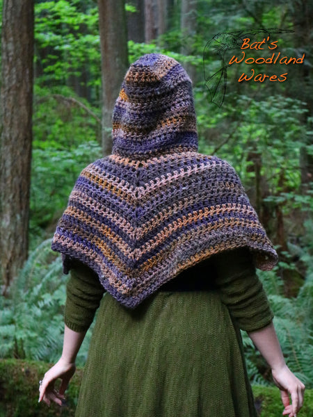 Hooded Capelet - Rocky Shore
