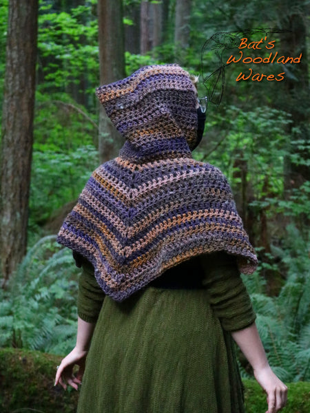 Hooded Capelet - Rocky Shore