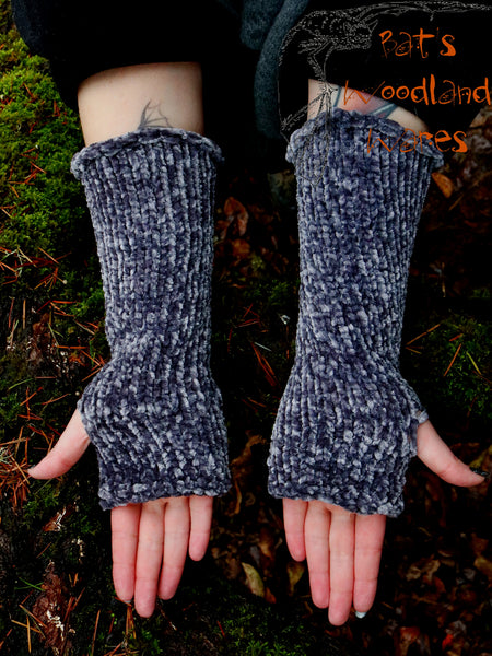 Arm Warmers - Velvet Branches (Vegan)