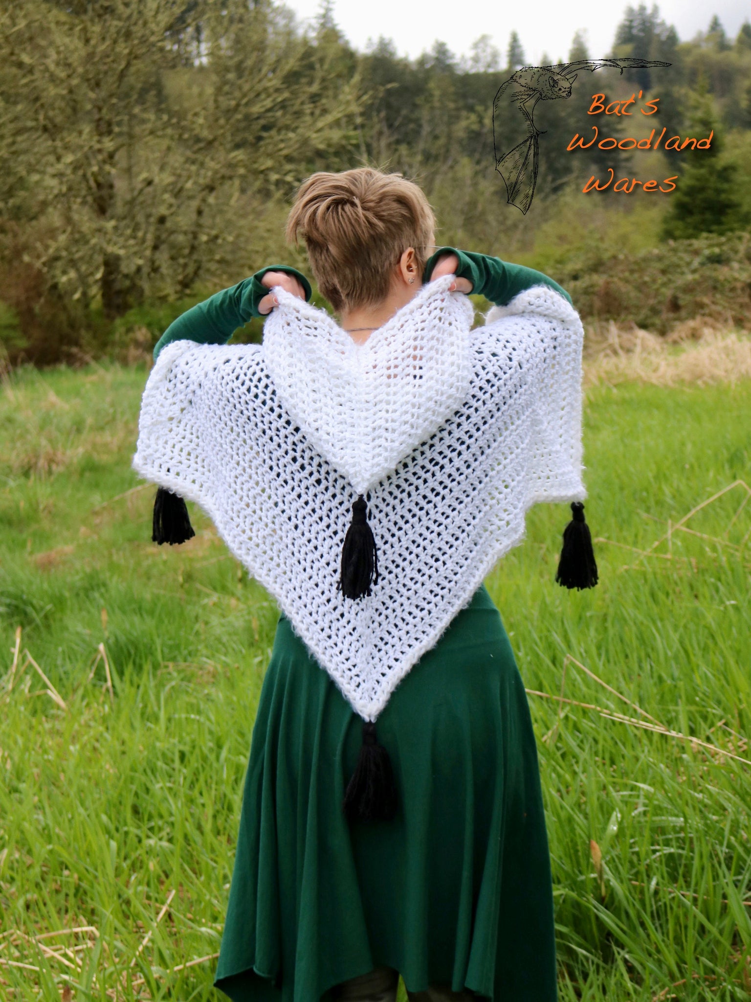 Hooded Capelet - Ghost